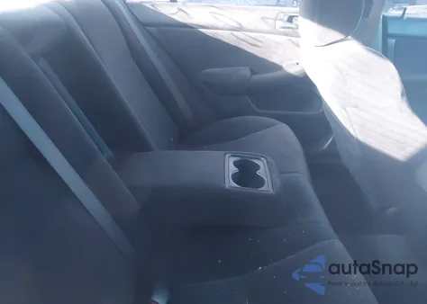 2003 Honda Accord 2.4 Lx из США, поврежденный, VIN 1HGCM56333A065490